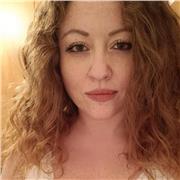 Insegnante di inglese, con 4 anni di esperienza, offre lezioni private di inglese per qualsiasi fascia d'età a Torino città. Nessun supplemento per il domicilio